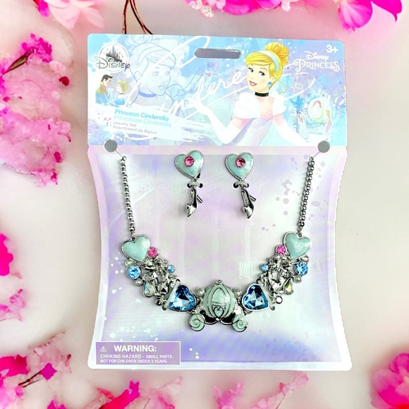 NWT Disney Princess Cinderella Jewelry Set - Picture 1 of 7
